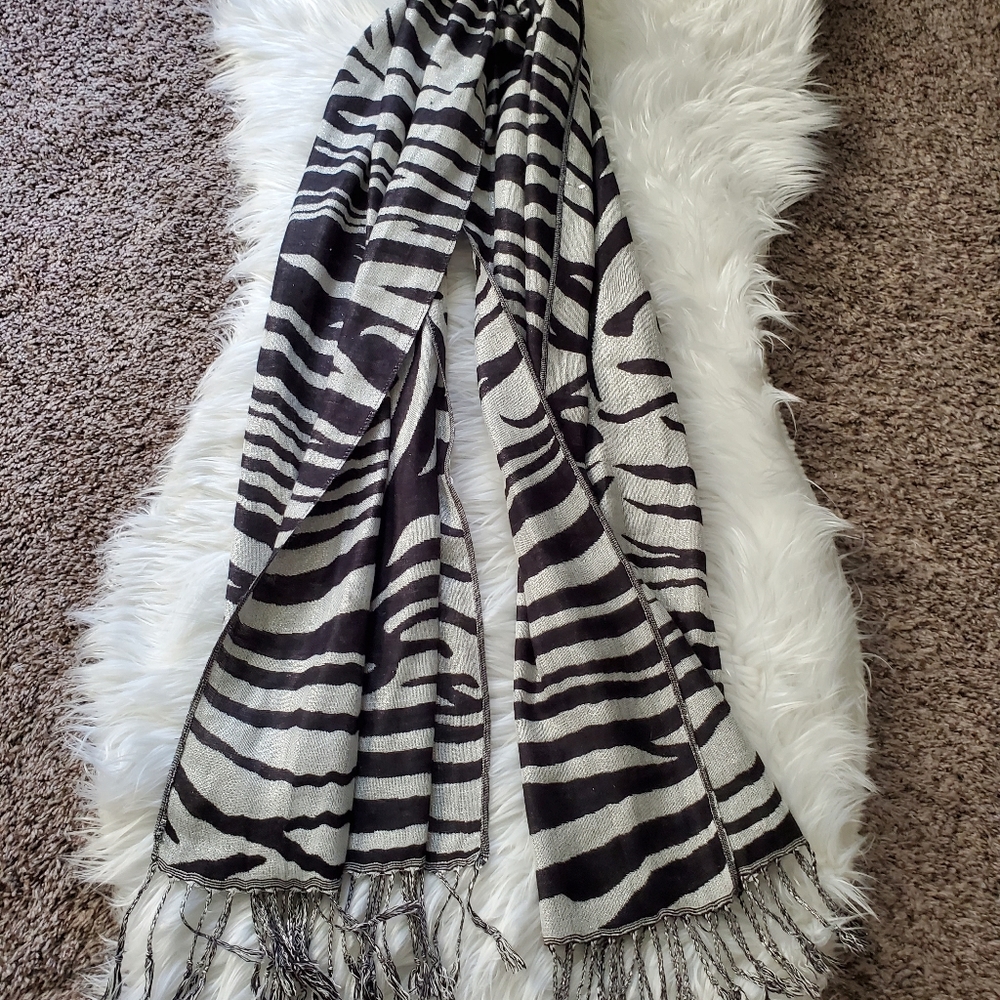 Black and white zebra scarf! Never worn!